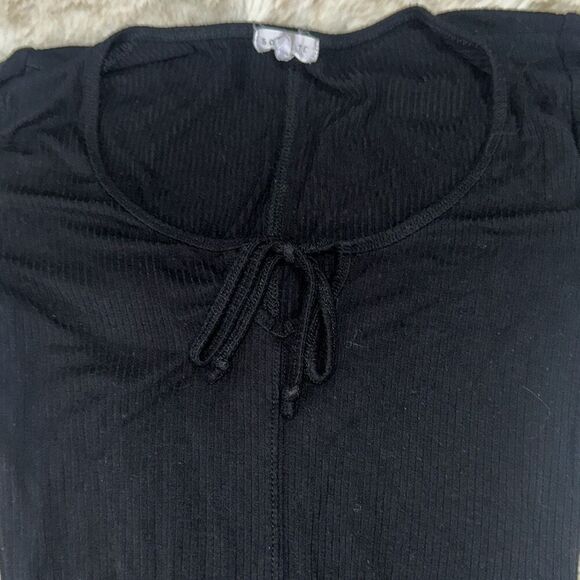 Socialite black ribbed short sleeve bodysuit with tie keyhole top | Sz S - Picture 4 of 5